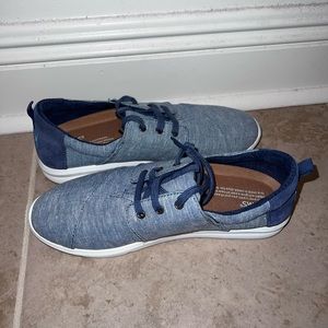 TOMS Cabrillo Chambray Sneakers